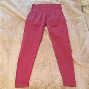 NVGTN Crimson Contour Seamless Leggings